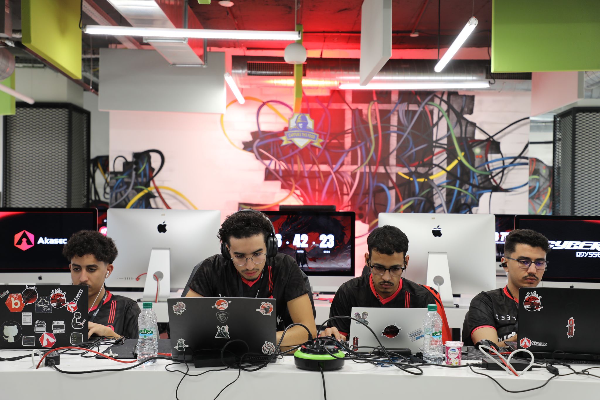 Finalists and operators at battle stations inside 1337 Khouribga